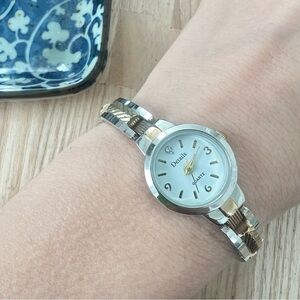 Details ladies two-toned bracelet watch NEW BATTERY